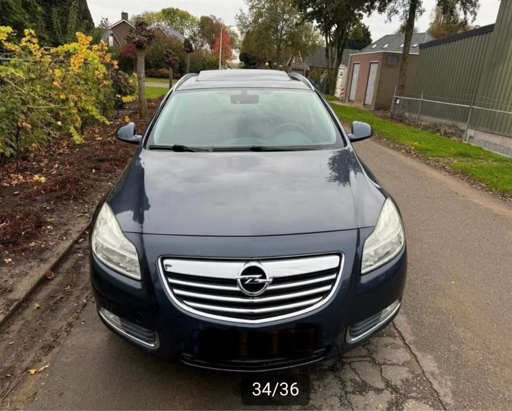 Opel insignia SPORTS TOURER