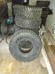 2 caucicuri Maxxis mudzila 37 13.5 15