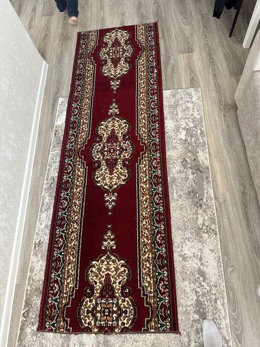 Продам ковер в хоршем состянйи