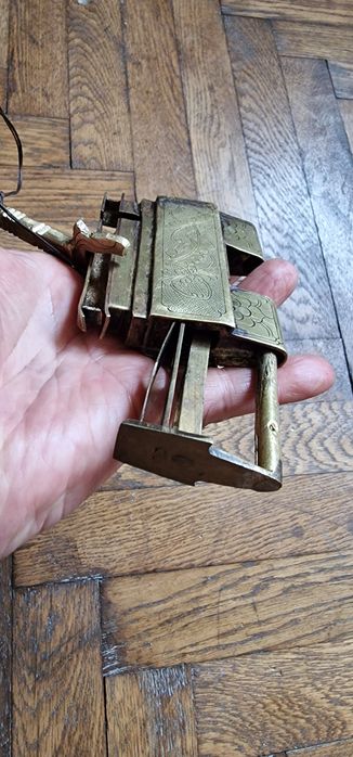 Lacate de colectie vechi antice