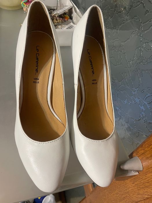 Vând pantofi piele noi 36