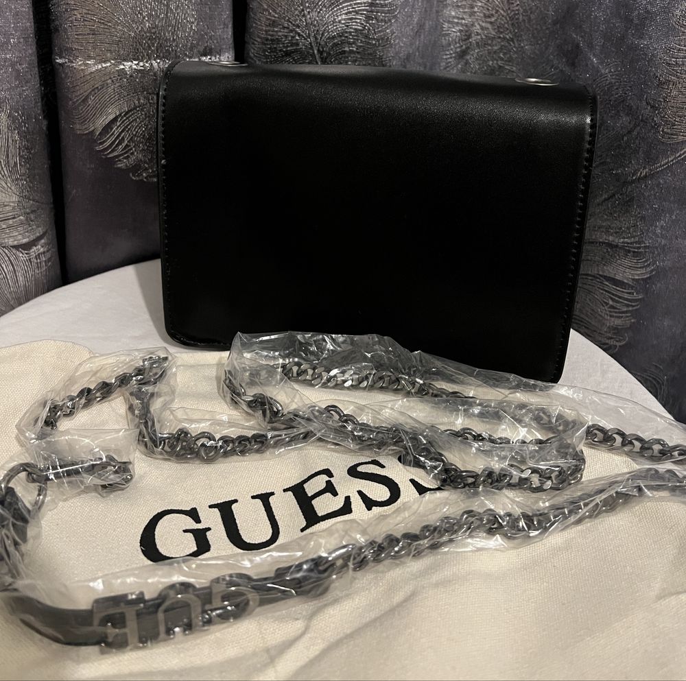 Geanta Guess noua