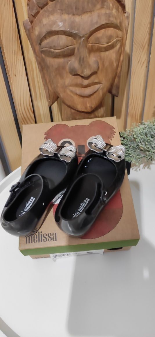 Mini Melissa обувки