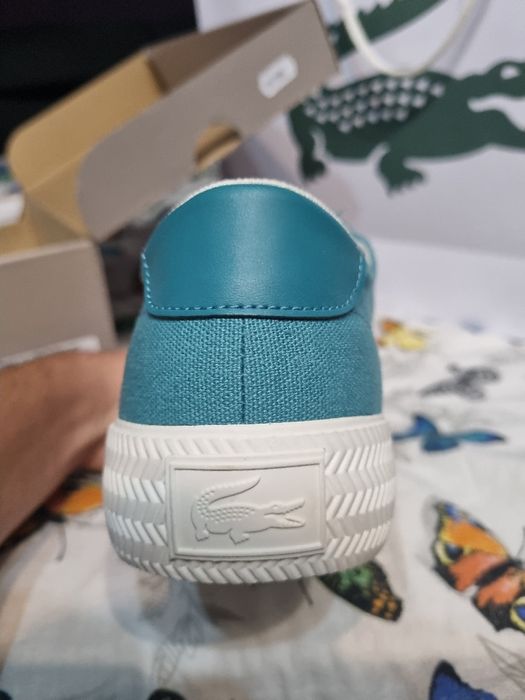 Tenisi Lacoste, coloare turcoaz. Marimea 41