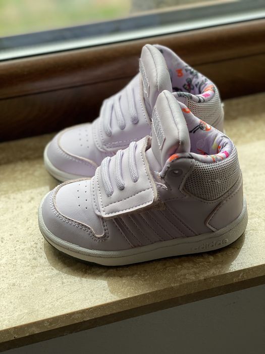Adidas tip gheata marimea 23