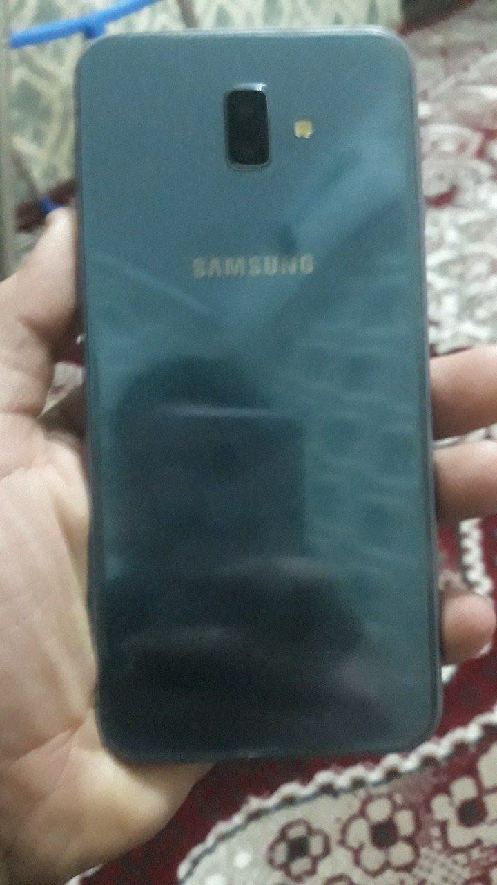 Samsung j6 plus.