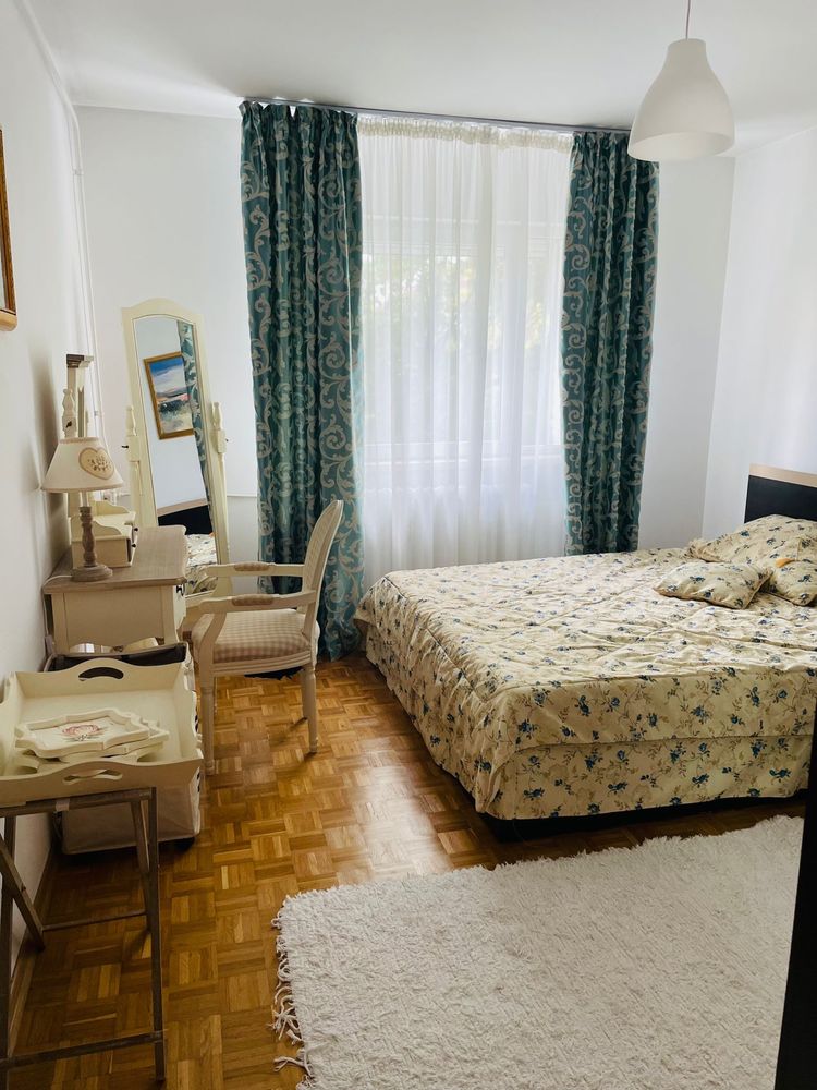 Apartament 4 camere Aparatorii Patriei 87 mp