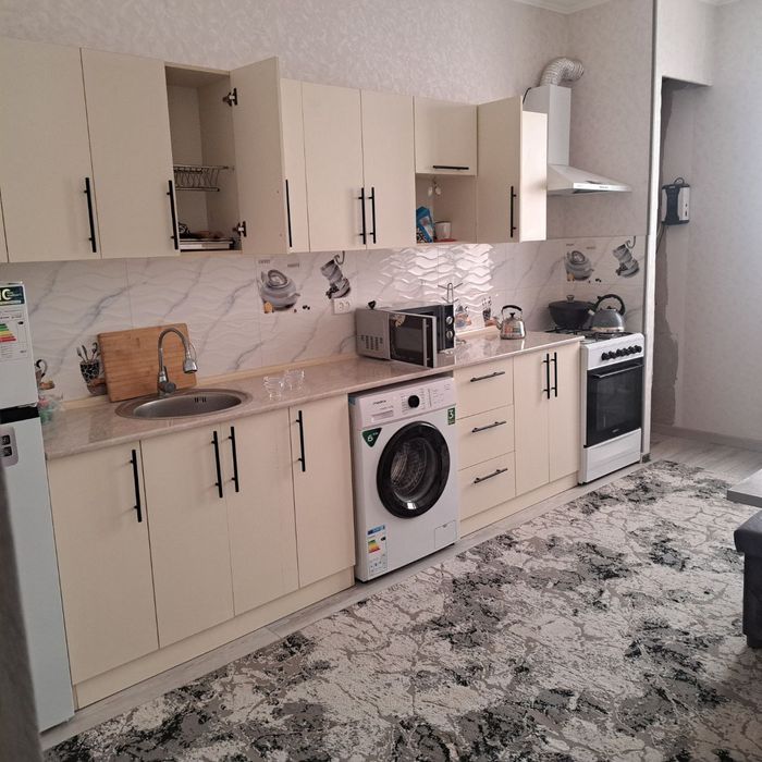 Sergeli metro yaqinda 3-4 minut yo'l