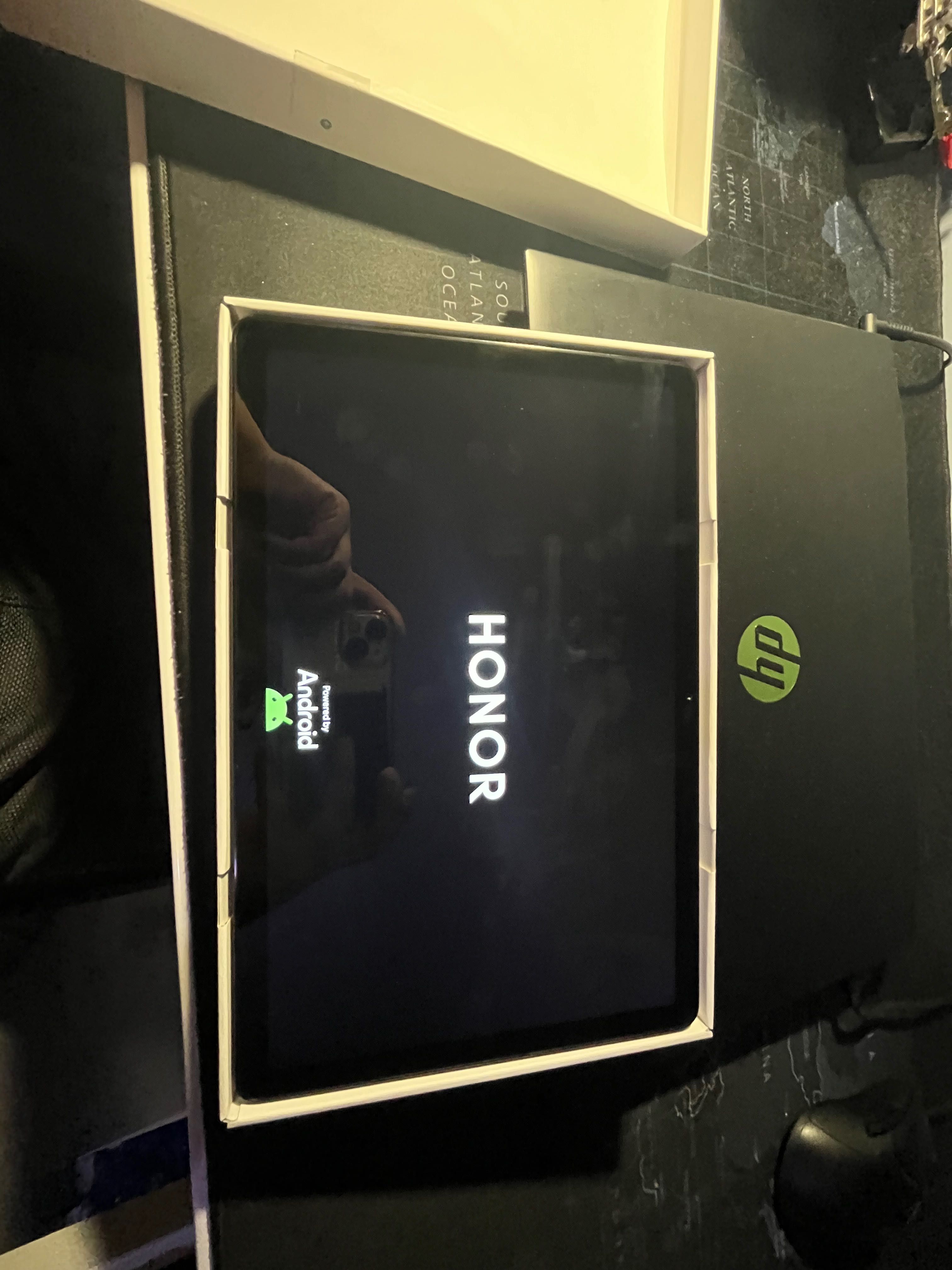 Таблет Honor pad X8a чисто нов