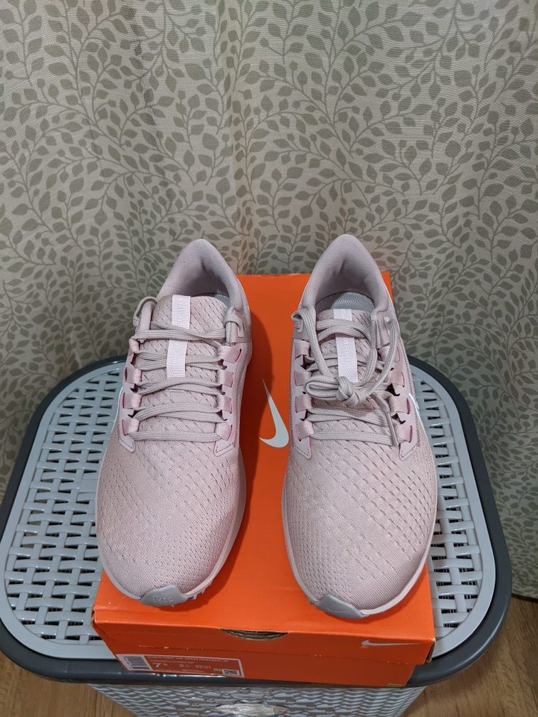 Adidasi damă Nike Air Zoom Pegasus mărimea 38.5