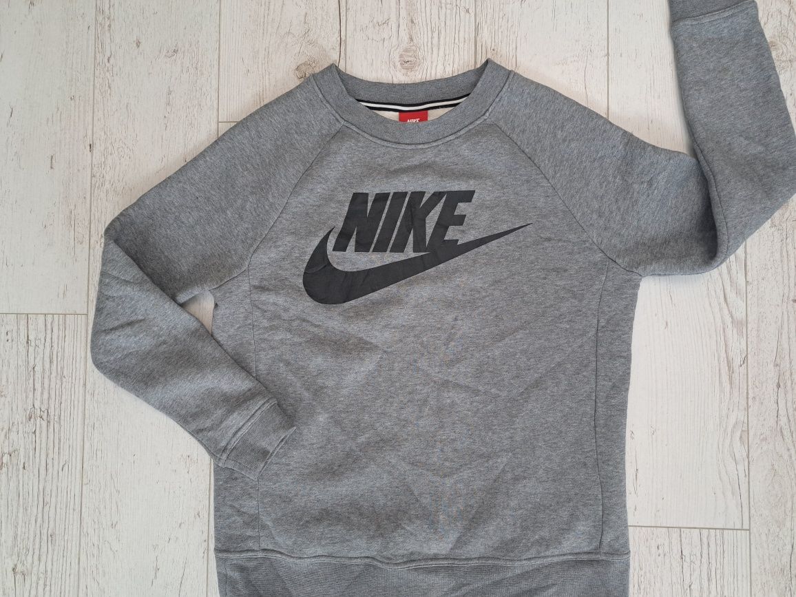 Nike-Ориг.ватирана блуза