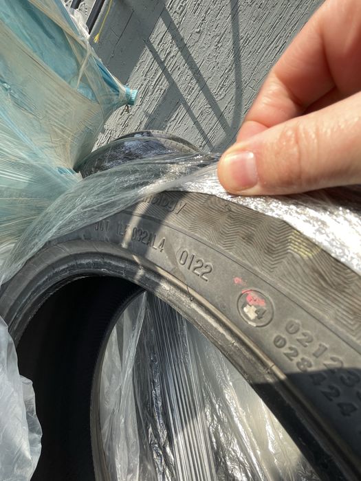 Балоны шины 225/50 R18 V Continental