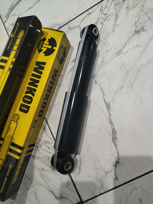 Продам задние стойки на КИА РИО, ЦЕРАТО