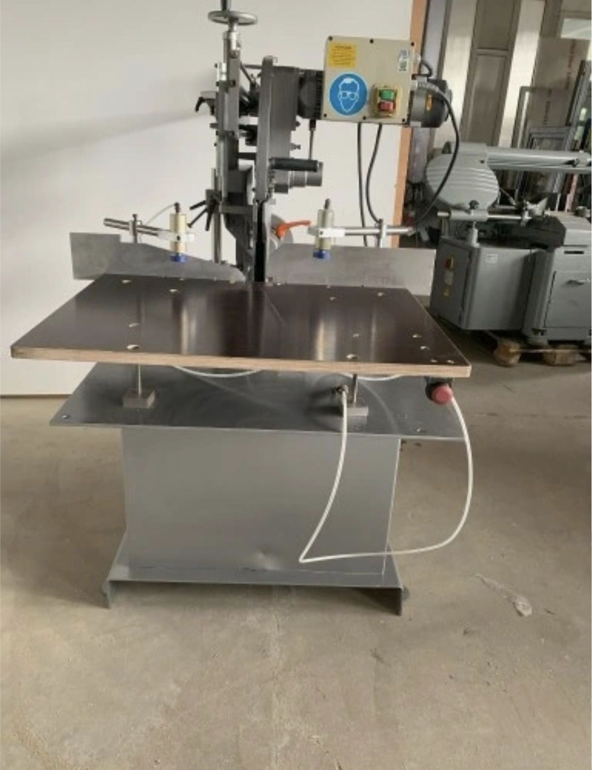 Циркуляр GRAULE ZS 200 N.- Германия