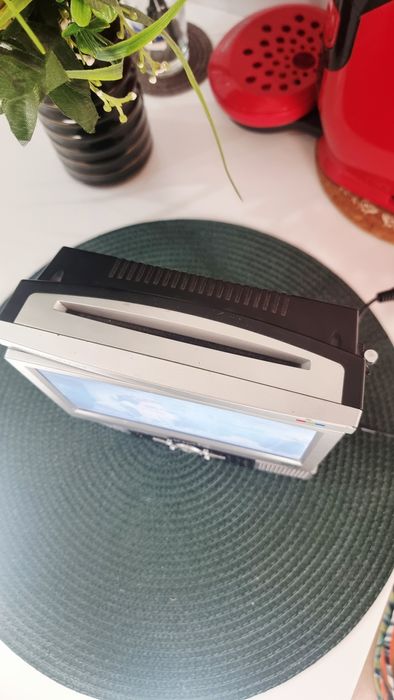 Tv  video mp3 Trevi , 7 inch , la 12v ,perfect  !