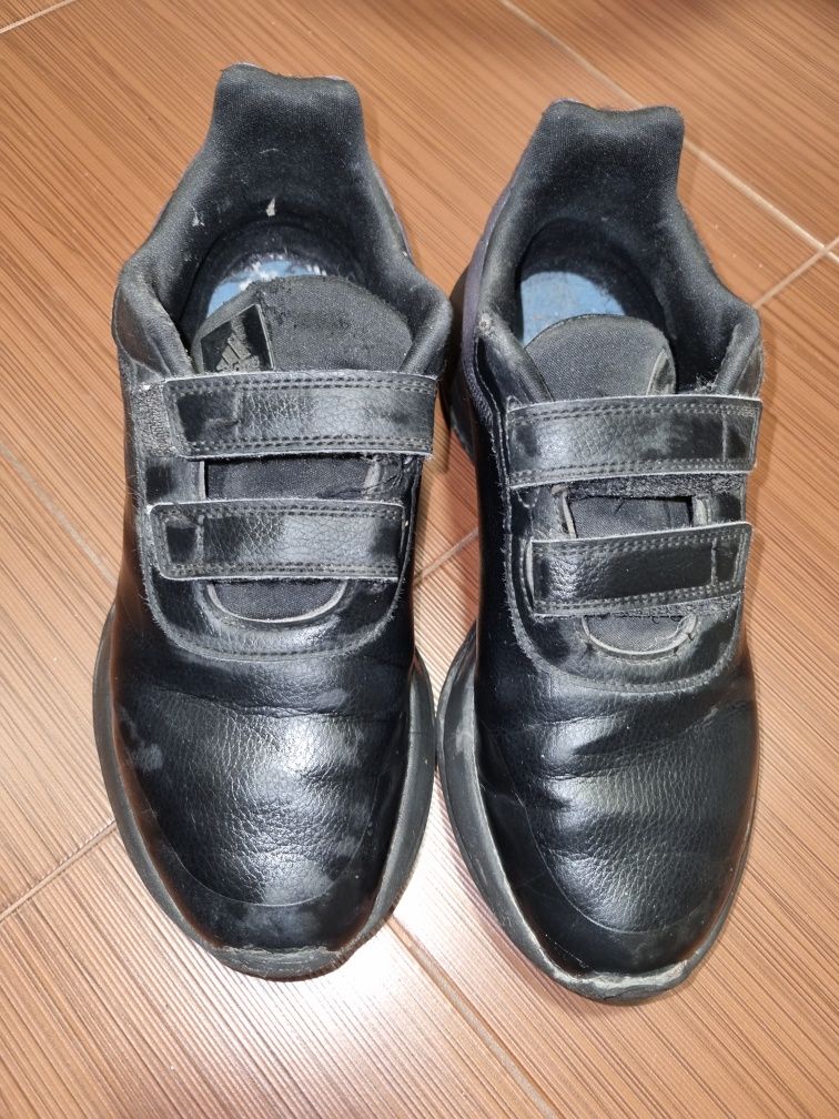 Оригинални маратонки Adidas