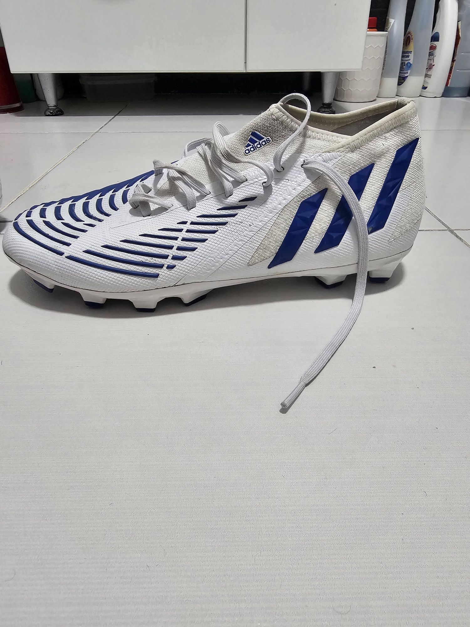 Ghete de fotbal Adidas predator edge.1