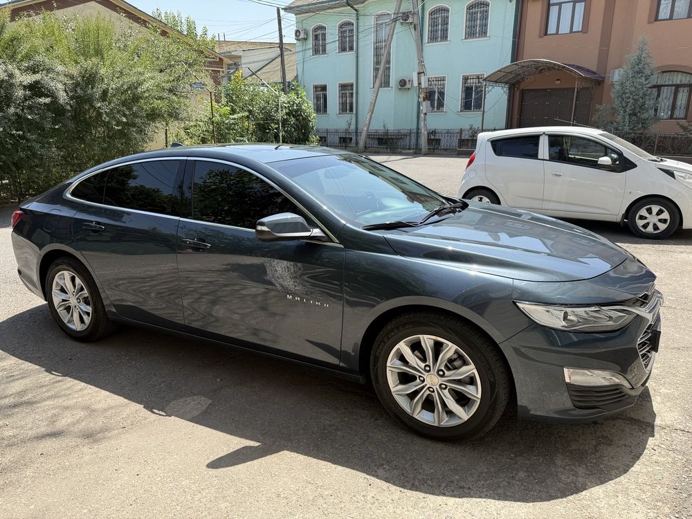 Продам Malibu 2 premier 2022года (краска есть)