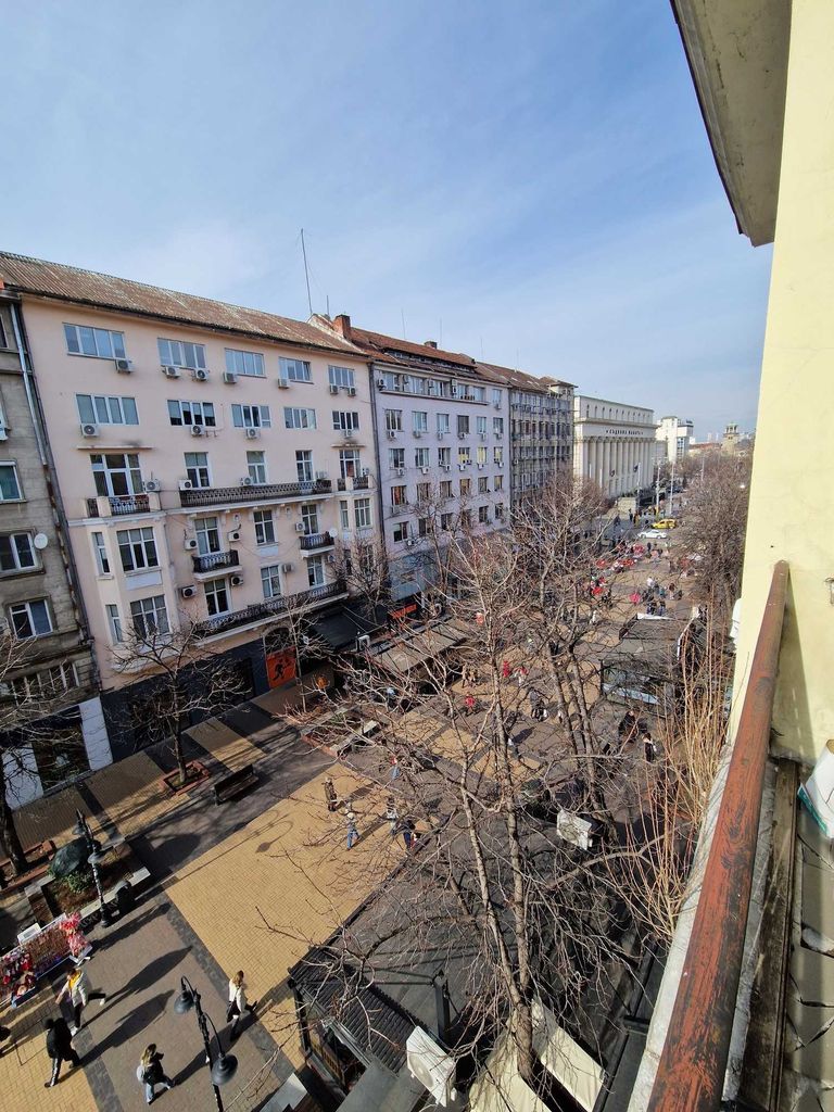Дава се под наем Офис в София, Център - 850 кв.м за 8500 € - Снимка #14