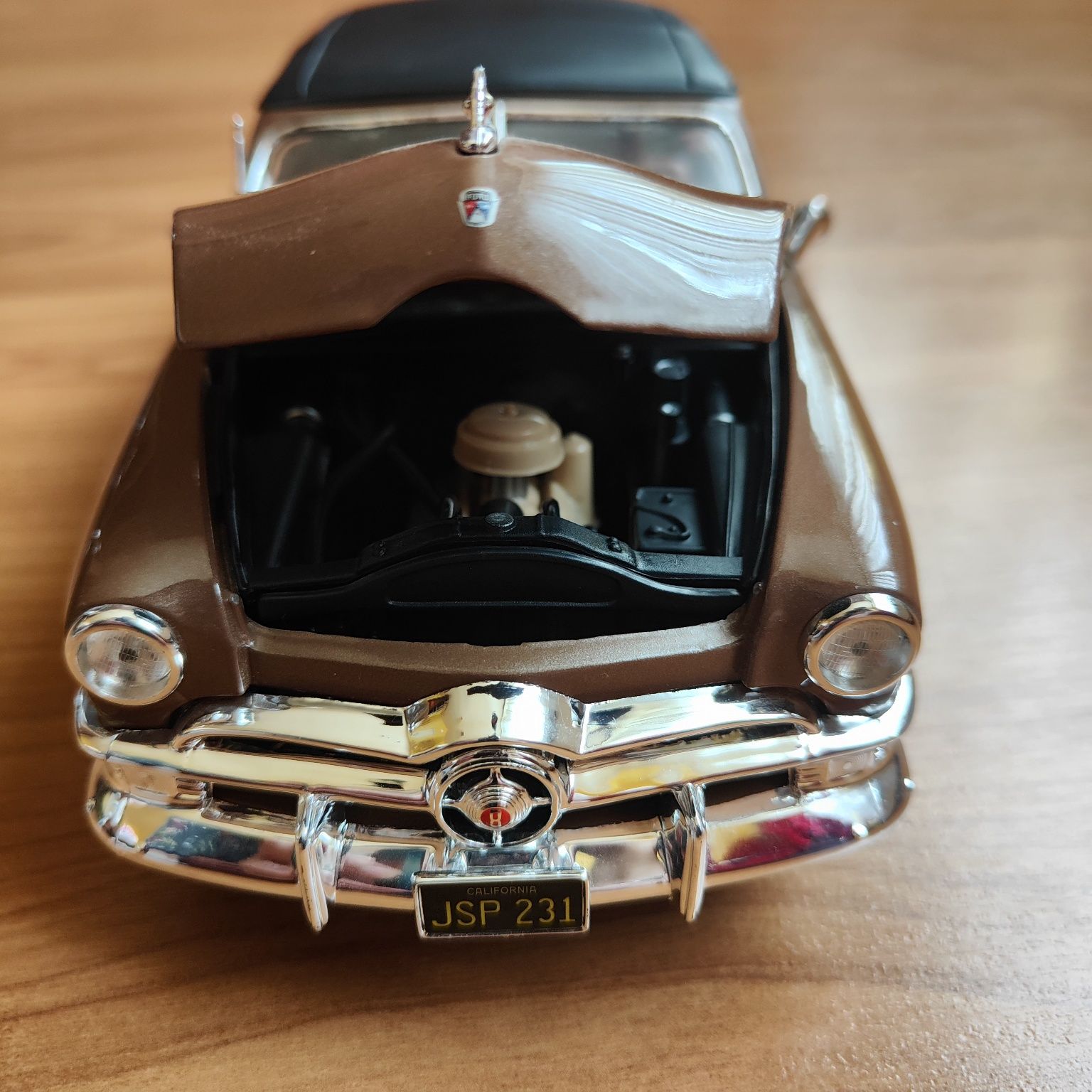 Macheta Ford  1:18