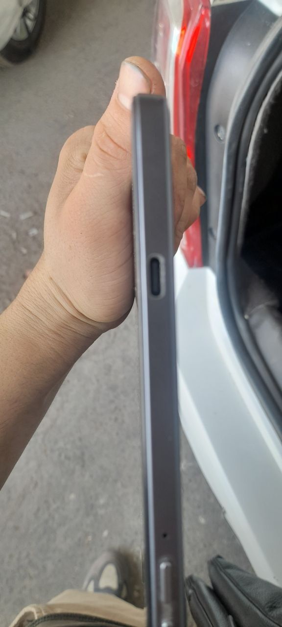 Planshet A10 PRO sotiladi