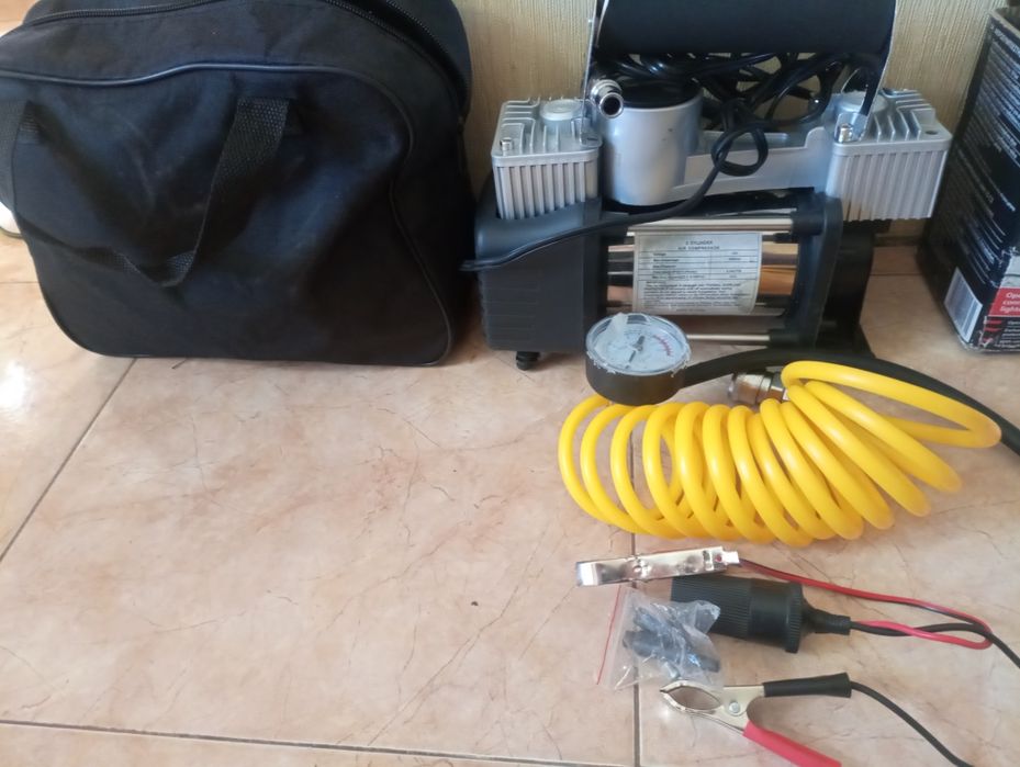 Компресор за гуми/кола