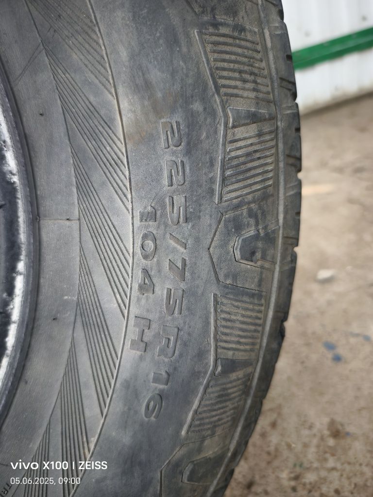 Шины не дорого продам