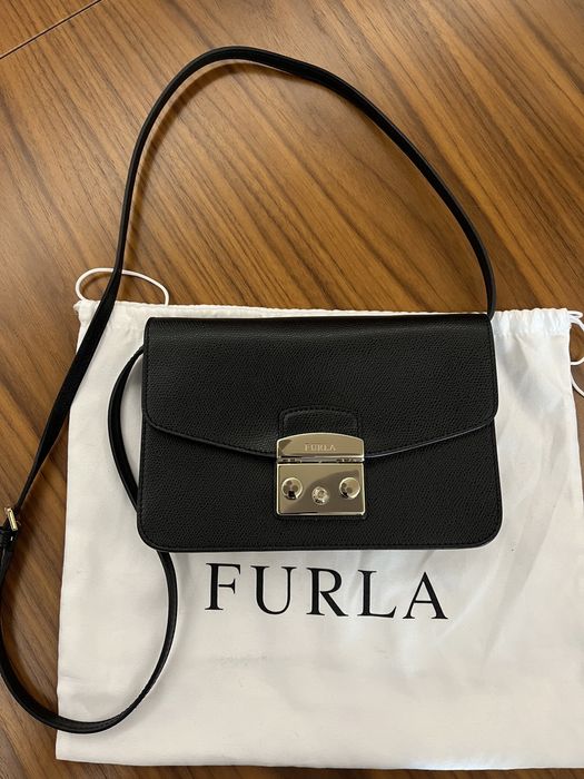 Чанта Furla естествена кожа