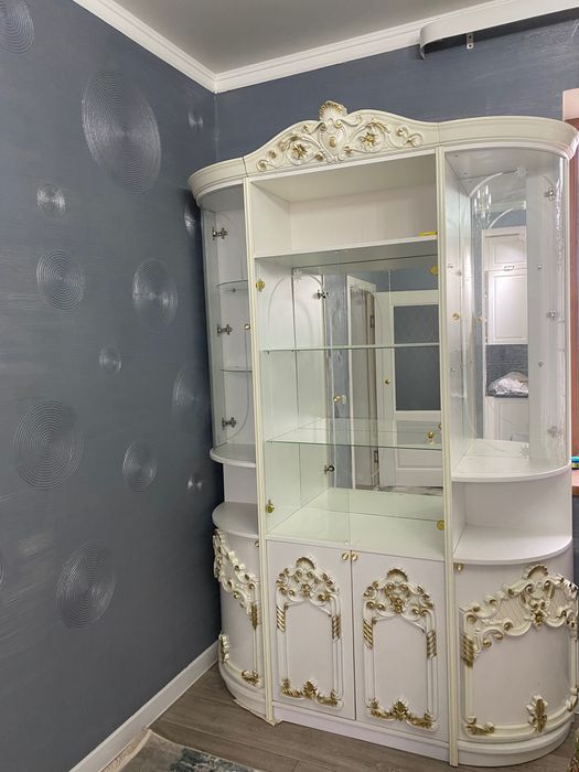 Шкаф кухонный/ для гостиной