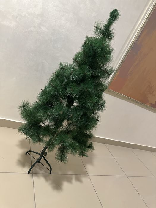 Елка искусственная