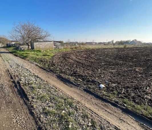 Vand teren intravilan Filipesti