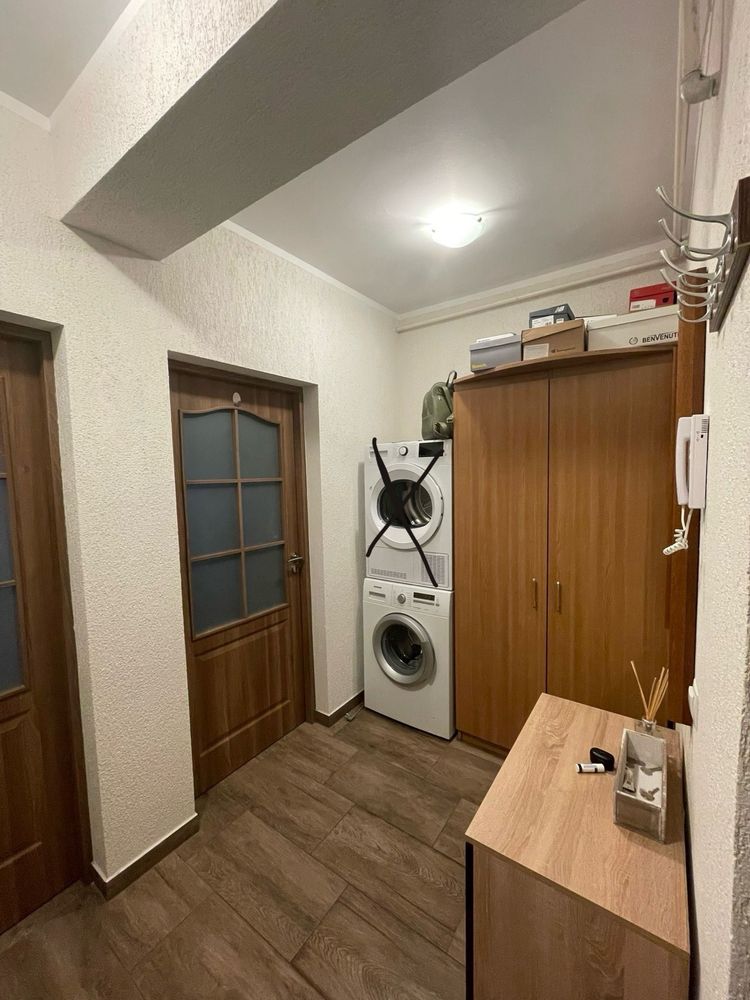 Apartament cu o cameră, decomandat – Calea Șurii Mici