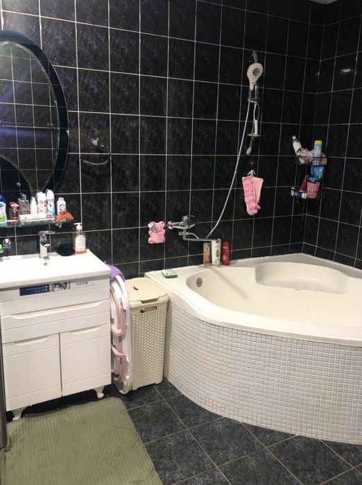 Юнусабад 10, 4/2/5 УлУчШеНкА Неторец Балкон 6 на 2 Хороший Ремонт