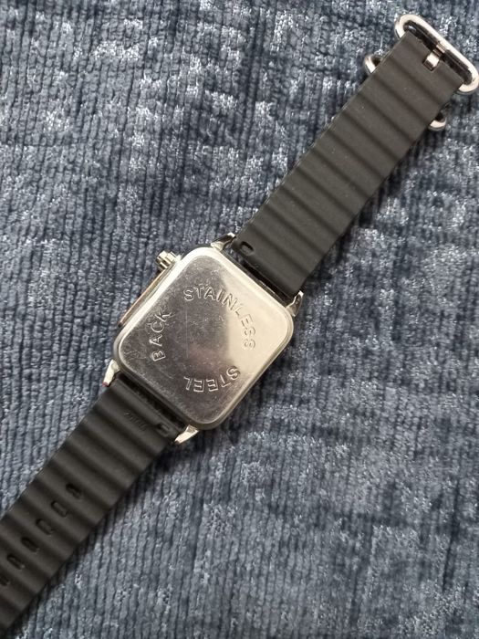 Часы из нержавеющей