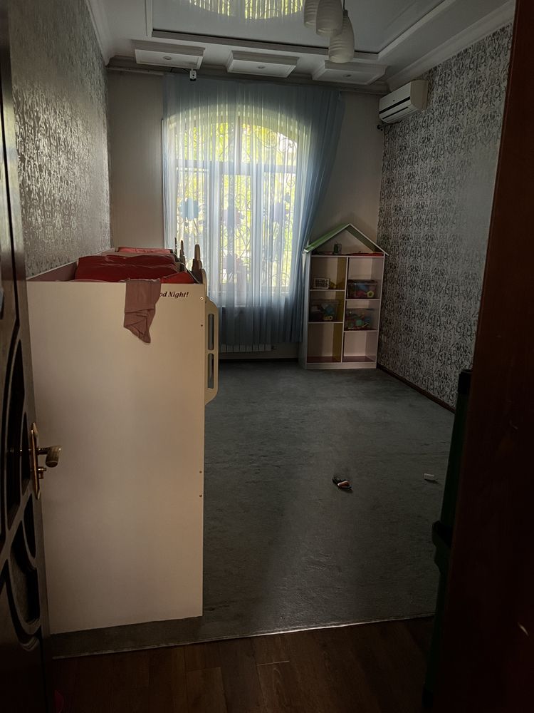 Продаеться дом бодомзар