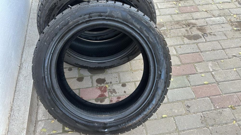 Продам зимние шины