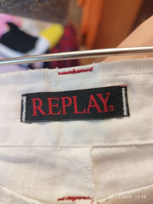 10000тг. Брюки Replay, пиджак Mark Aurel.