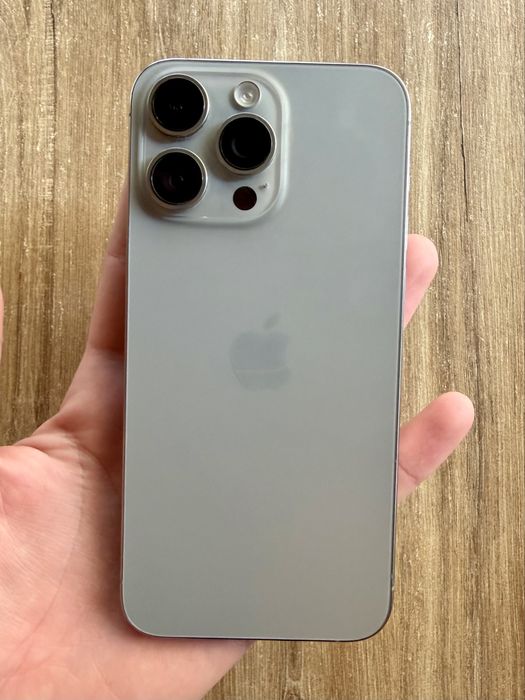 iPhone 15 Pro Max Natural Titanium 256GB