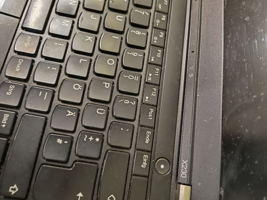 Лаптопи за части