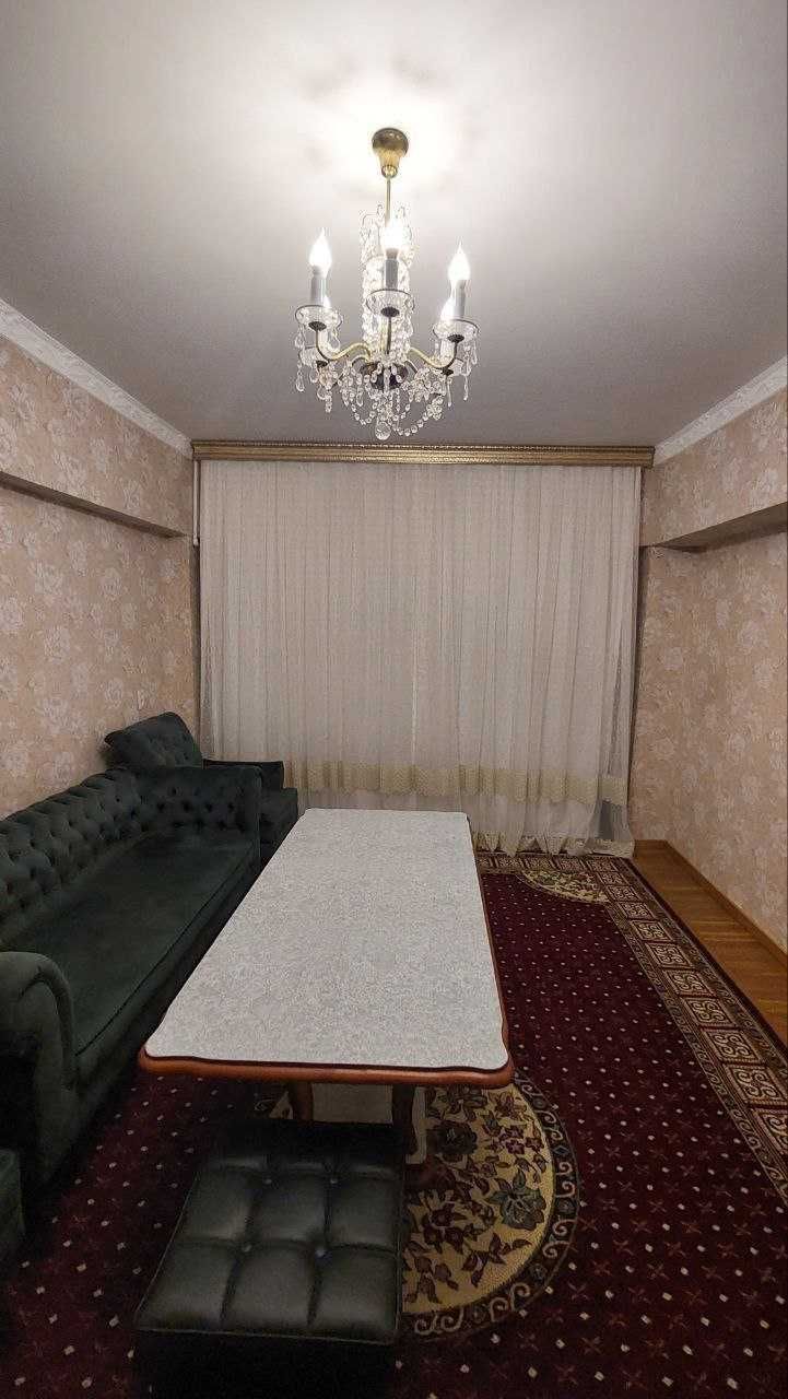 Продаю квартиру на Цум Космонавты Ойбек