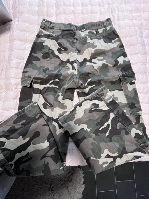 2 модела дамски дънки