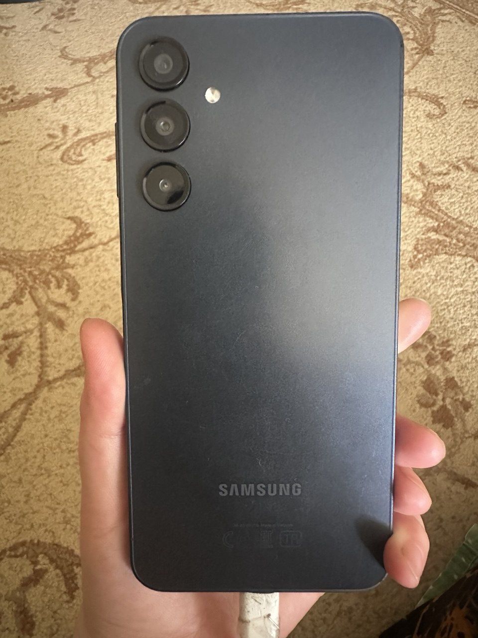 Samsung A16 3oy ishlatilgan srochniy sotiladi