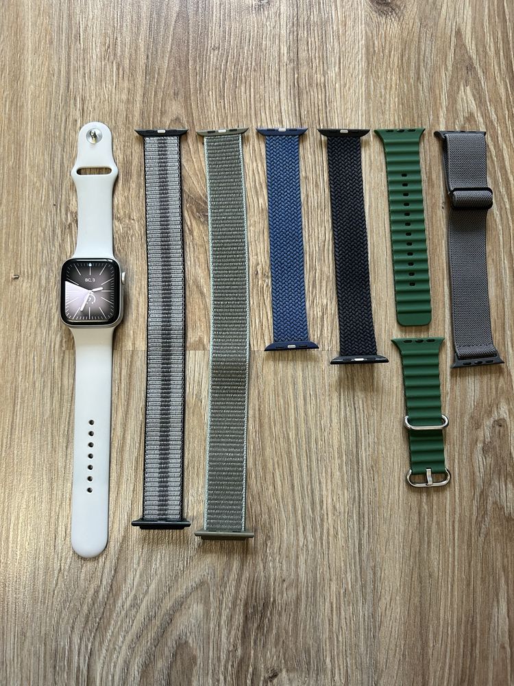 Часы Apple Watch SE 44mm.