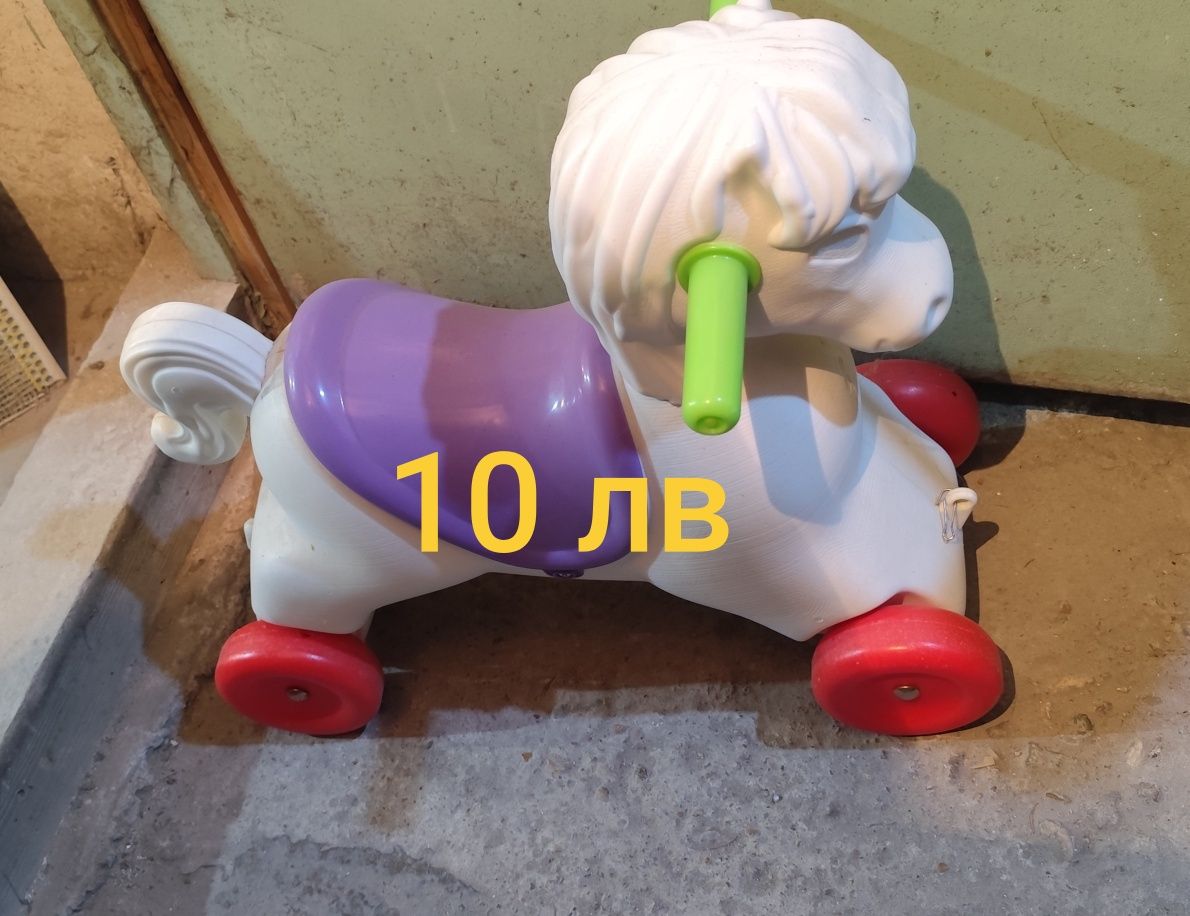 Децки играчки запазени
