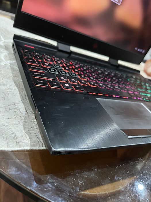 Геймърски лаптоп hp omen 2018