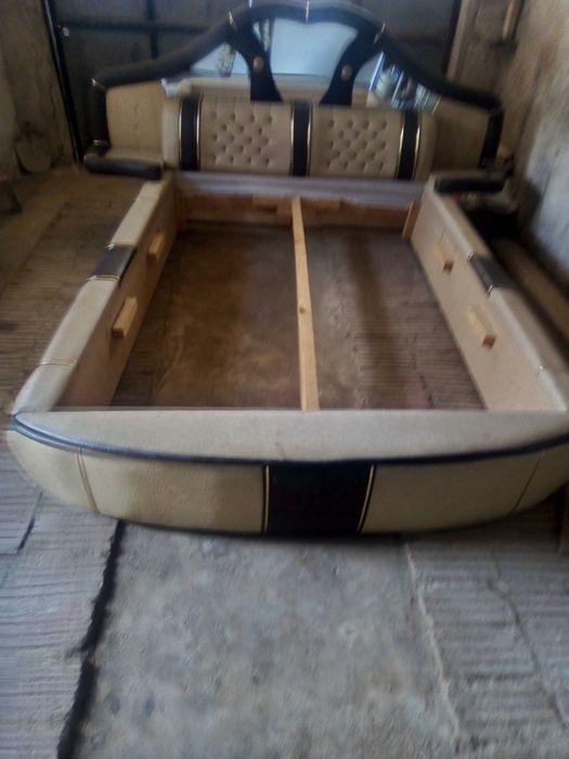 Продава здрава спалня
