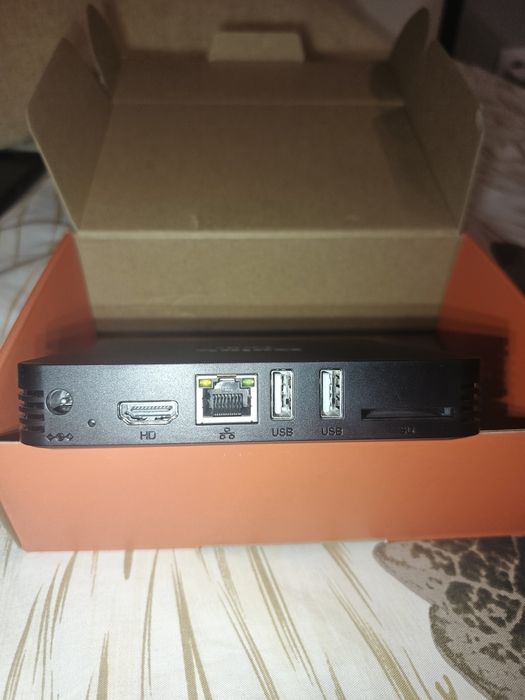 Приставка для телевизора Duinb Tx9s