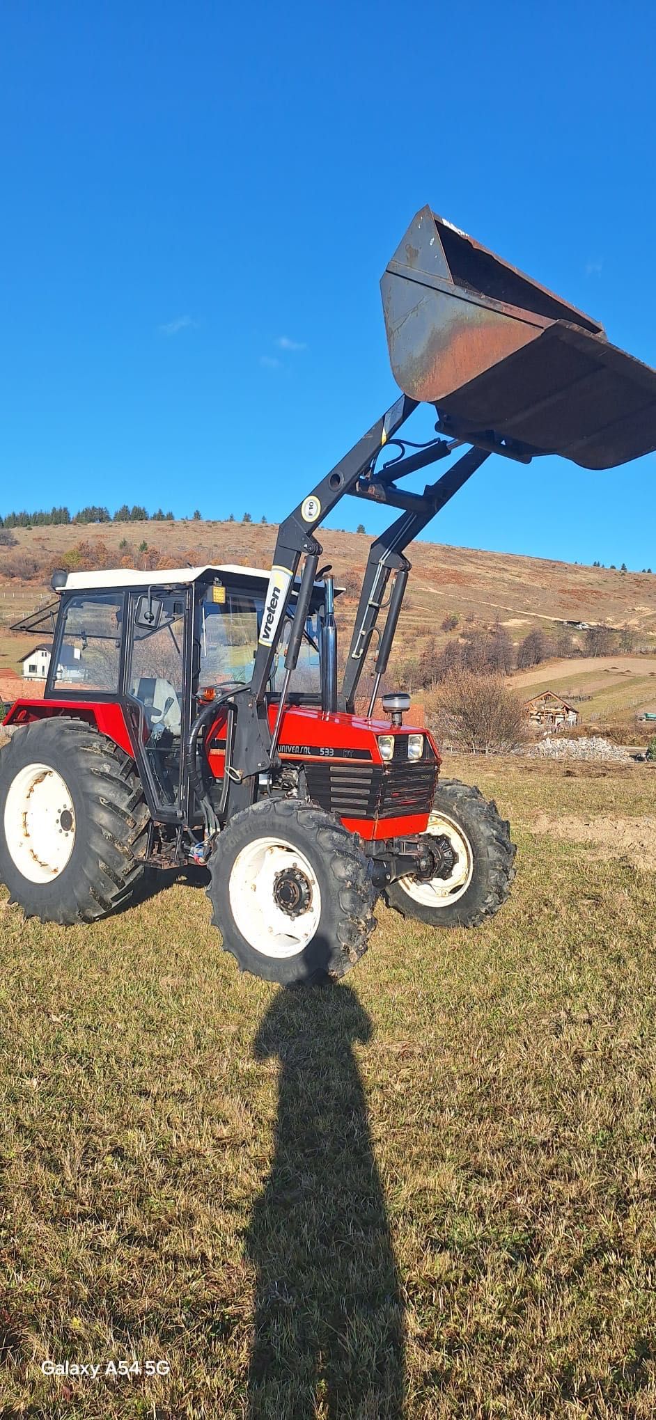 Vând Tractor 533-DTC
