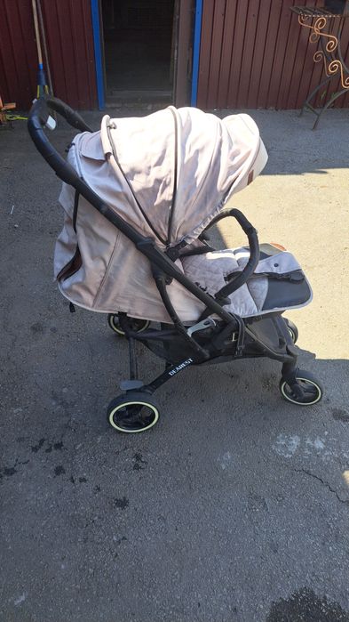 Детская коляска.