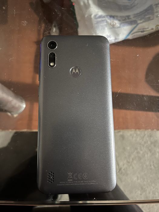 Мобилен телефон Motorola e6i